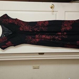 Jones New York Black Maxi Dress with Red Floral Pattern